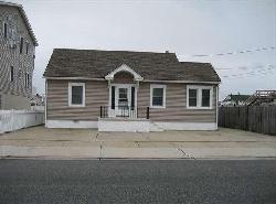 North Wildwood Real Estate Sale at 114 East Chestnut Avenue by Island Realty Group